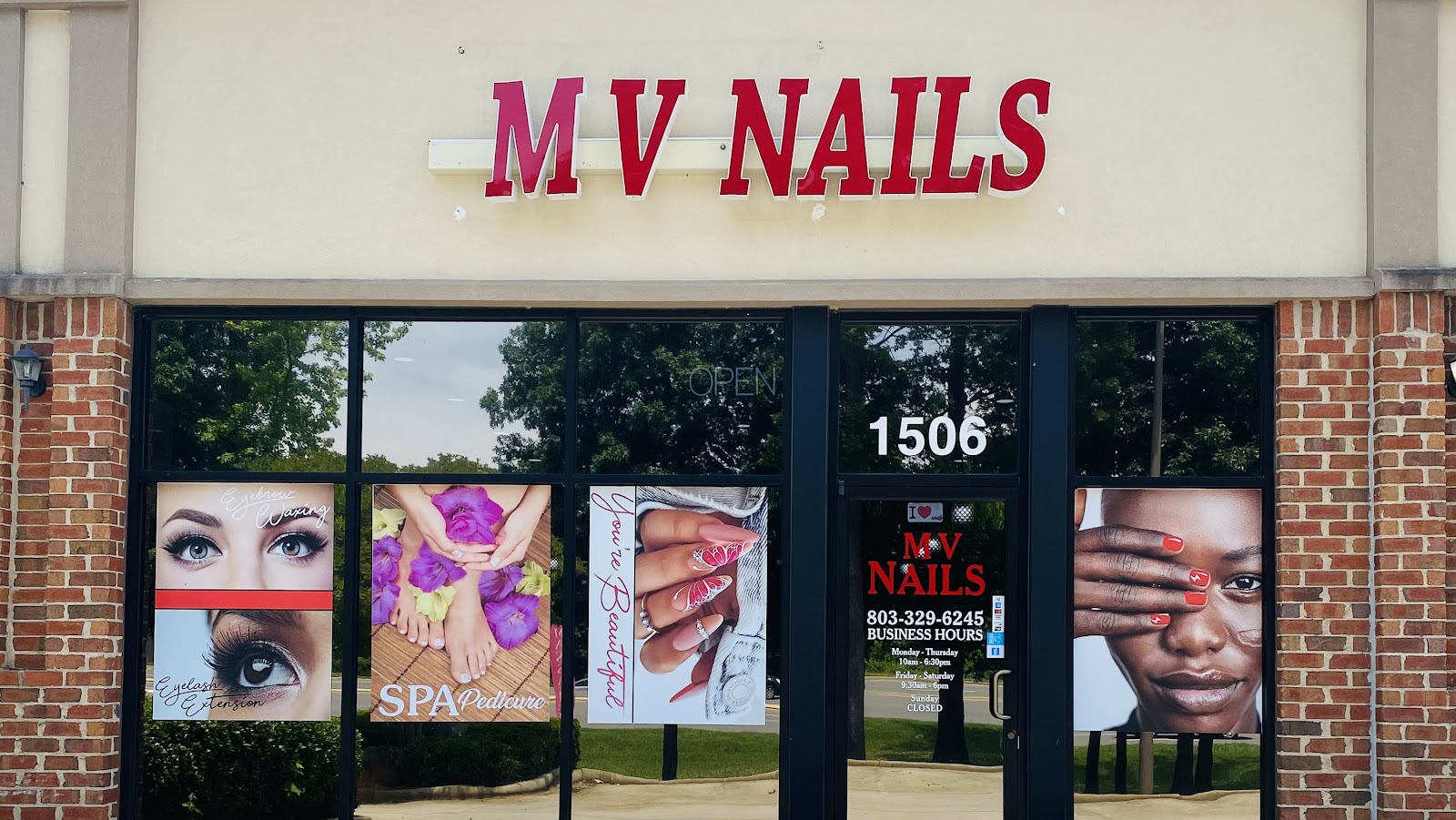 MV Nails logo