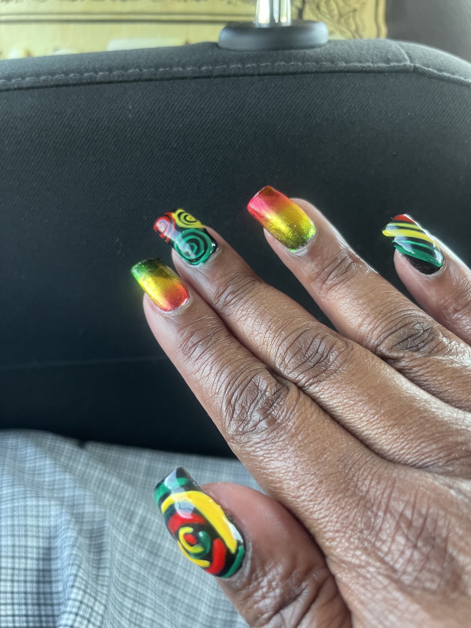 MV Nails nail photo 3